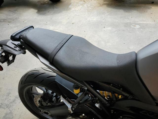 2015 YAMAHA FZ09 JYARN33E3FA007802