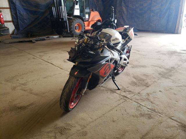 2018 APRILIA RSV4 ZD4KEU00XJS001295