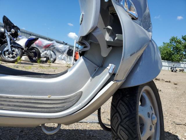 2003 VESPA M198F ZAPM198F535009536