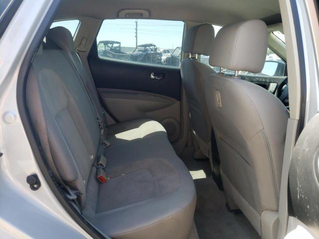 JN8AS5MT3FW150131 Nissan Rogue Select S