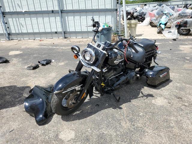 2018 HARLEY-DAVIDSON FLHCS HERI 1HD1YBK1XJC049560
