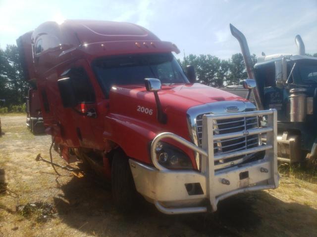 Salvage cars for sale from Copart Hueytown, AL: 2015 Freightliner Cascadia 1