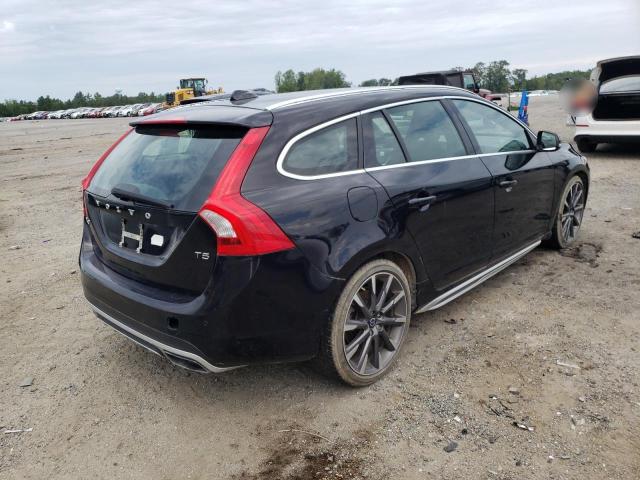 2015 VOLVO V60 PREMIE YV126MEB0F1188380