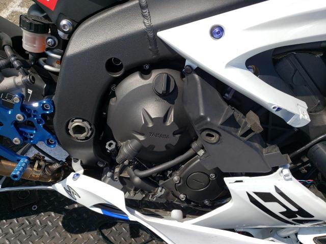 2015 YAMAHA YZFR6 C JYARJ16Y3FA009684