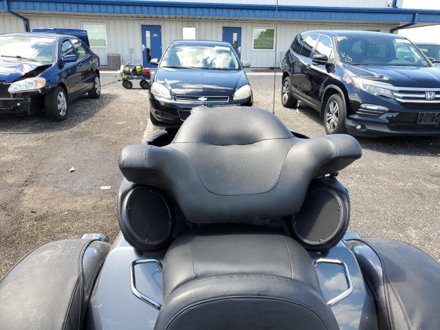 2021 HARLEY-DAVIDSON FLHTCUTG 1HD1MAF10MB850525