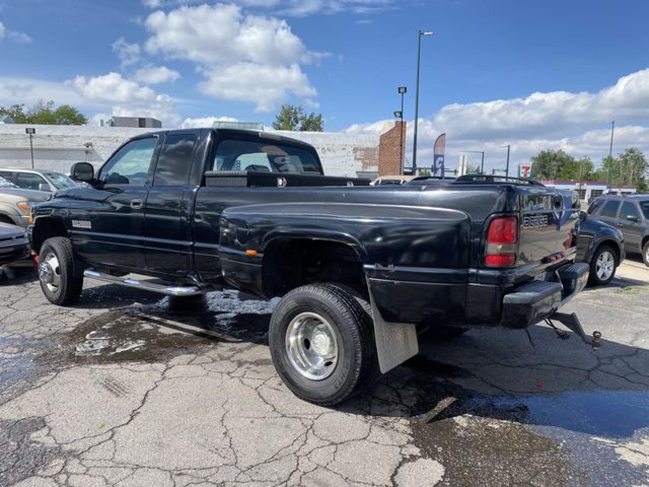 1999 Dodge Ram 3500 VIN: 1B7MF3363XJ608181 Lot: 54440362