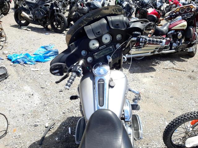 2007 HARLEY-DAVIDSON FLHX 1HD1KB4157Y618602