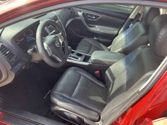 Седаны NISSAN ALTIMA 2015 maroo