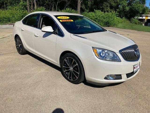 Седани BUICK VERANO 2016 Білий