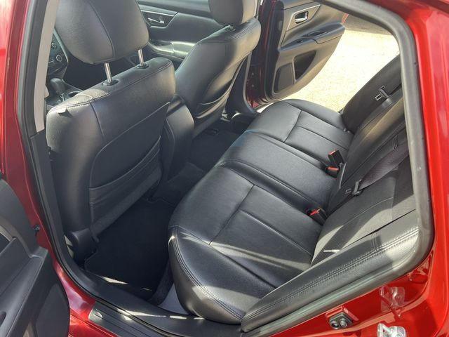 Седаны NISSAN ALTIMA 2015 maroo