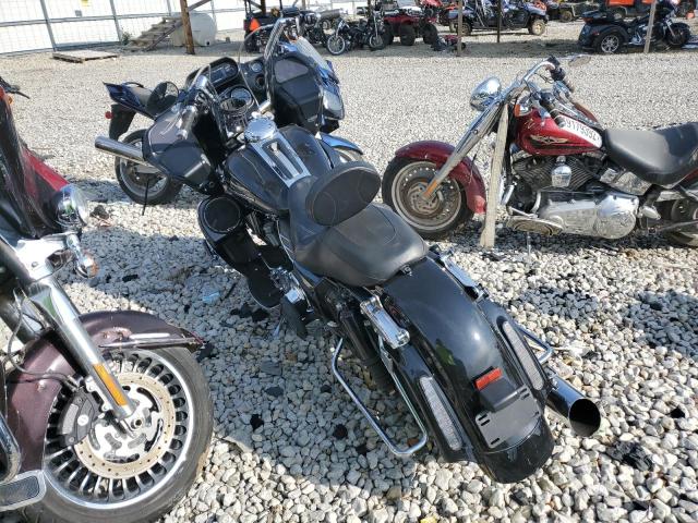 2011 HARLEY-DAVIDSON FLTRU 1HD1KGM1XBB627739