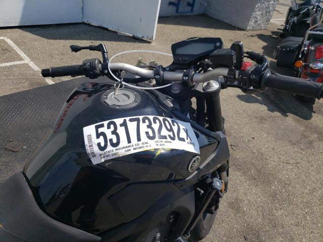 2016 YAMAHA FZ09 C JYARN33Y2GA002442