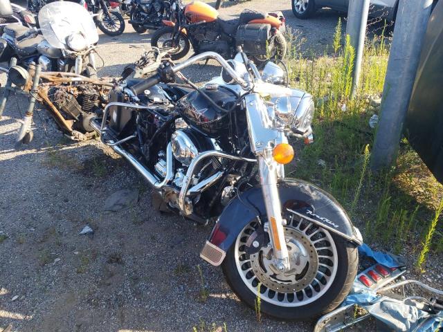 Salvage motorcycles for sale at Portland, MI auction: 2011 Harley-Davidson Flhr
