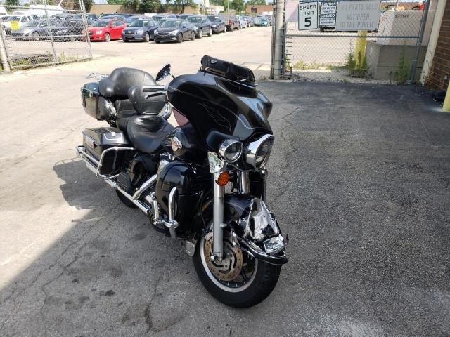 Salvage cars for sale from Copart Wheeling, IL: 2006 Harley-Davidson Flhtcui