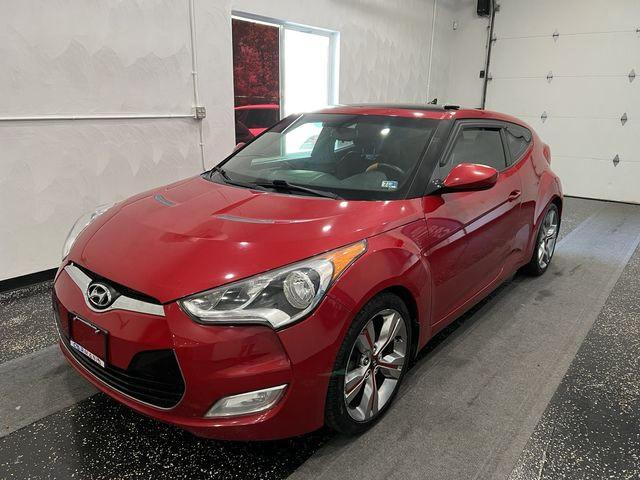 Купе HYUNDAI VELOSTER 2013 Красный