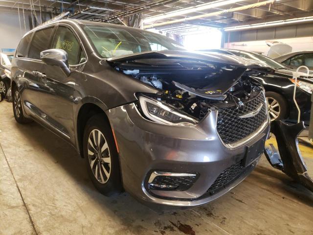 Salvage cars for sale from Copart Wheeling, IL: 2022 Chrysler Pacifica H