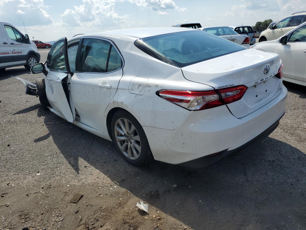 4T1B11HK9JU626539 TOYOTA CAMRY 2018