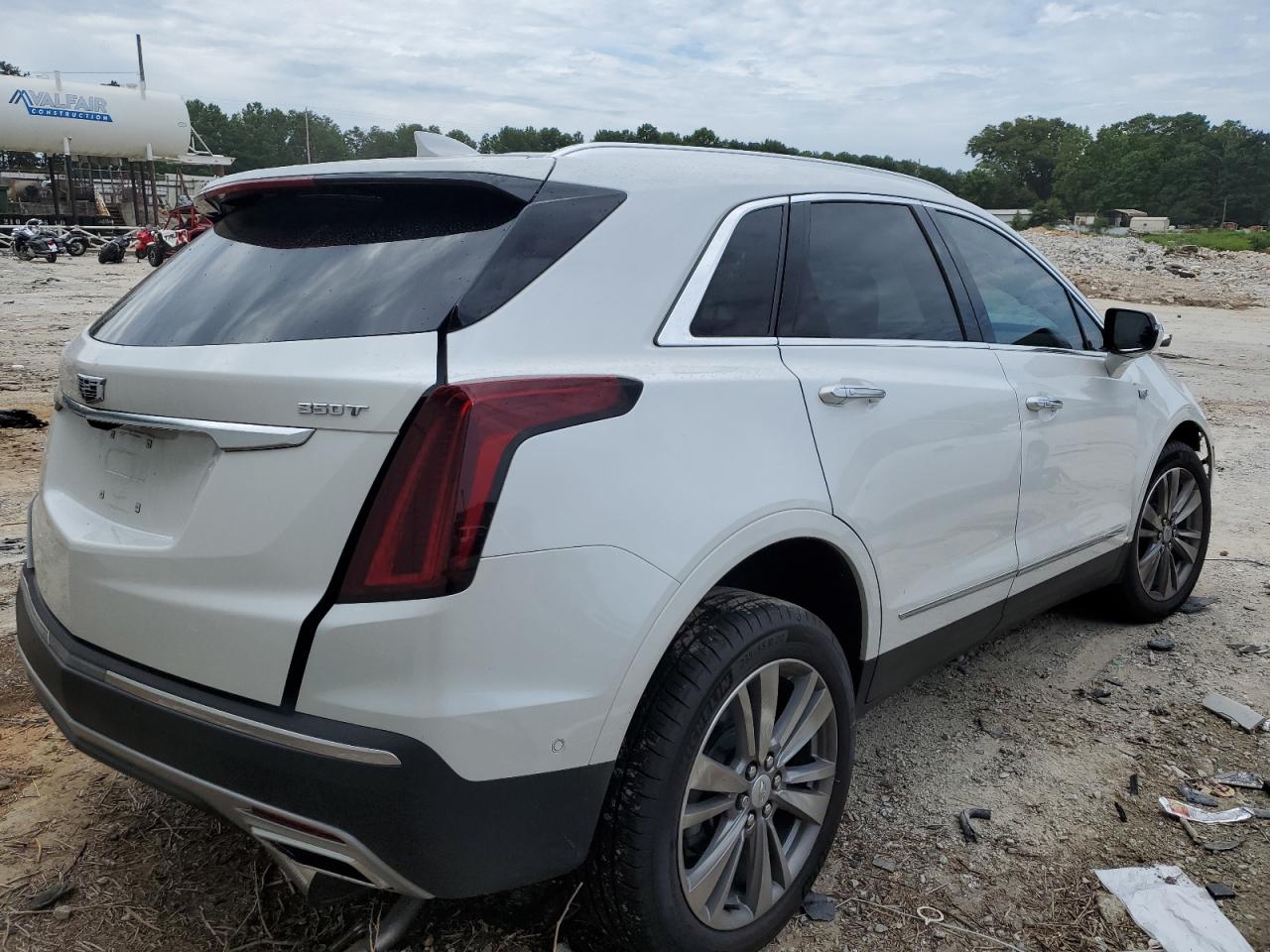 2022 Cadillac XT5 - Image 4