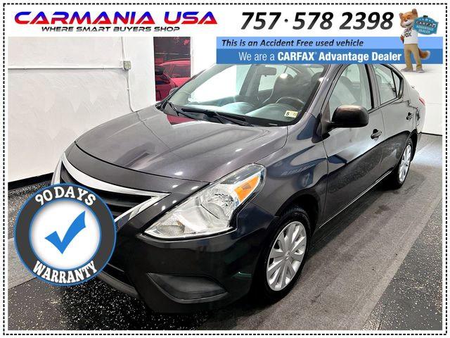 Седани NISSAN VERSA 2016 Сірий