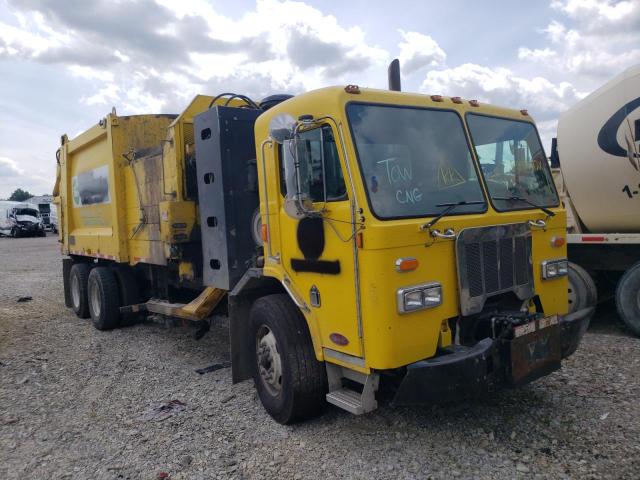 Salvage cars for sale from Copart Columbus, OH: 2013 Peterbilt 320