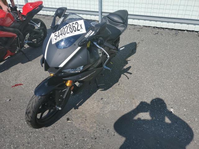 2019 YAMAHA YZFR3 A MH3RH18Y7KK002417