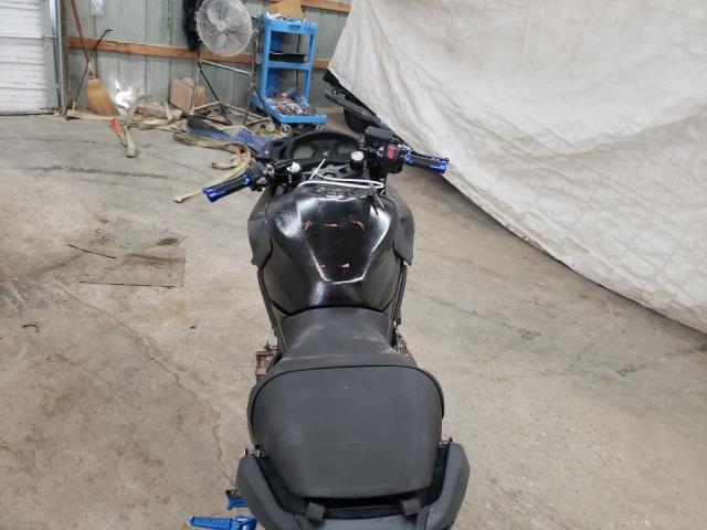 2018 HONDA CBR650 F MLHRC7401J5400121