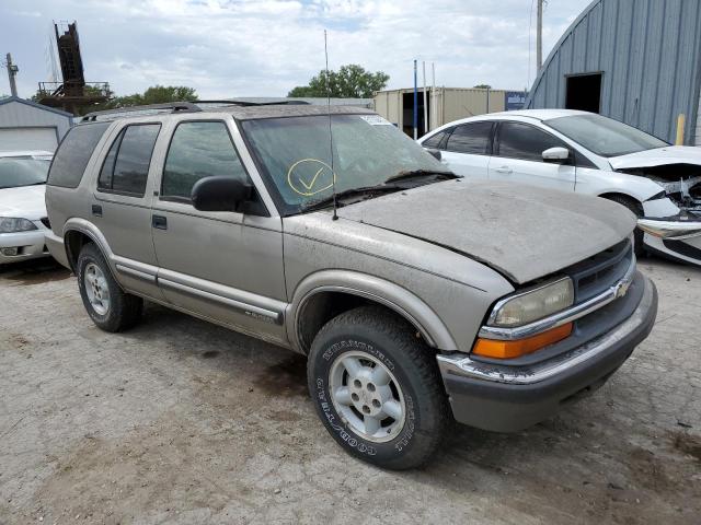Salvage cars for sale from Copart Wichita, KS: 2001 Chevrolet Blazer
