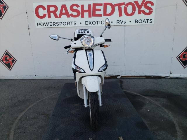 2021 PIAGGIO SCOOTER ZAPM898G0M7002410