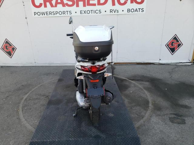 2021 PIAGGIO SCOOTER ZAPM898G0M7002410