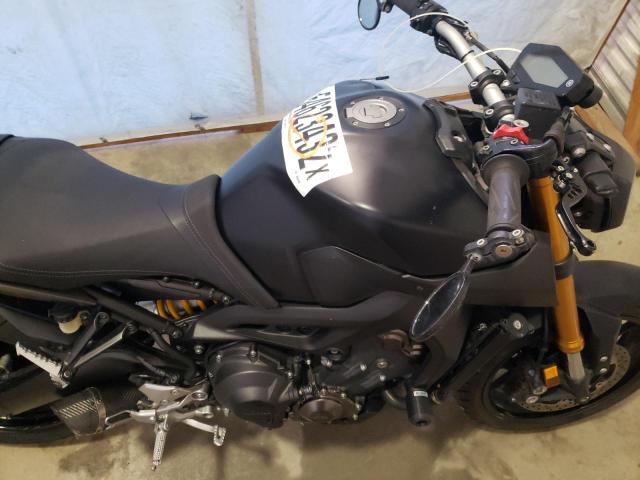 2015 YAMAHA FZ09 JYARN33E3FA006438