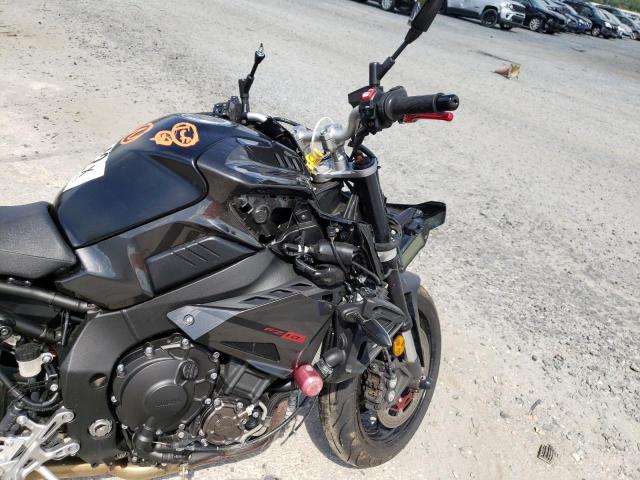 2017 YAMAHA FZ10 JYARN48E9HA001603