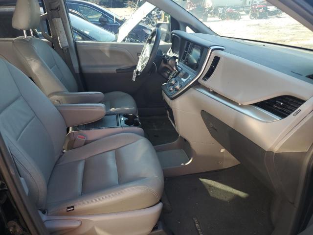 2017 TOYOTA SIEANNA 5TDKZ3DC5HS777304