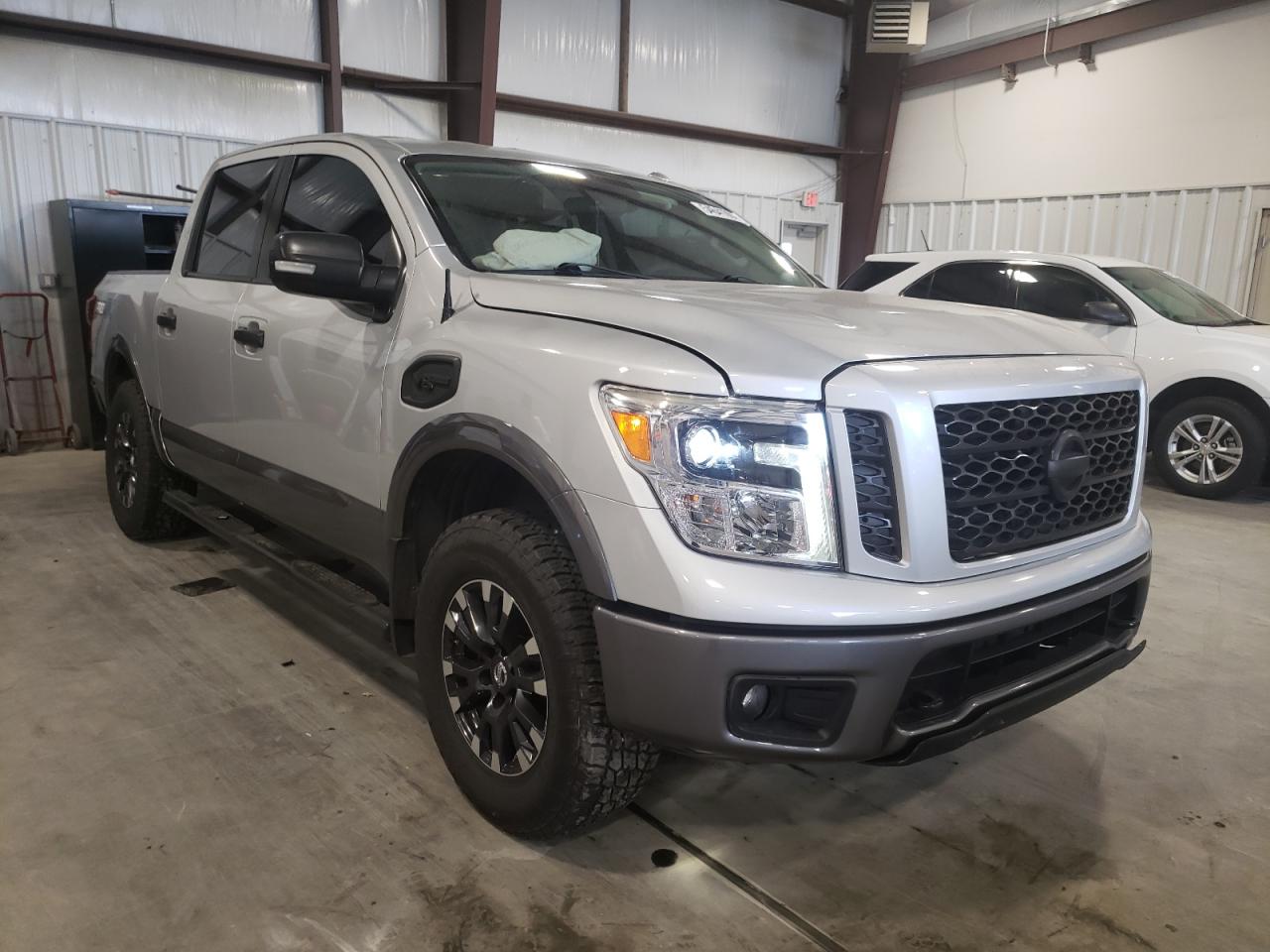 1N6AA1E50HN546739 NISSAN TITAN 2017
