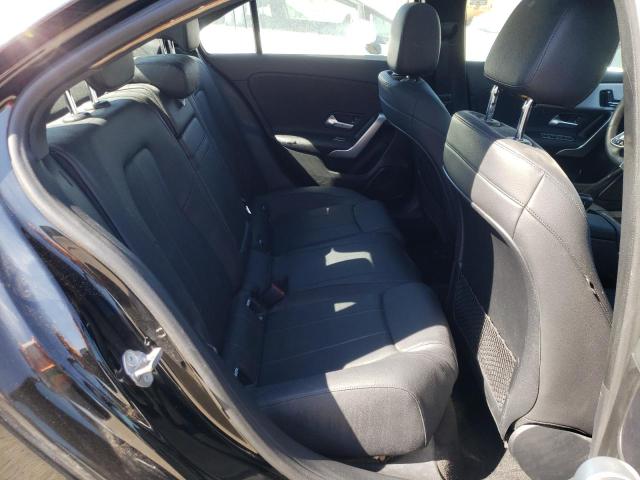 2019 MERCEDES-BENZ A 220 4MAT WDD3G4FB2KW027862