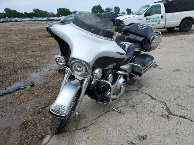 2003 HARLEY-DAVIDSON FLHTCUI AN 1HD1FCW473Y619259