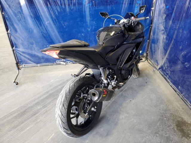 2021 YAMAHA YZFR3 A MH3RH18Y7MK005935