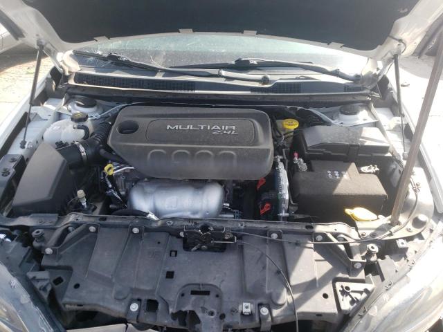 1C3CCCAB5GN131996 Chrysler 200 Limited