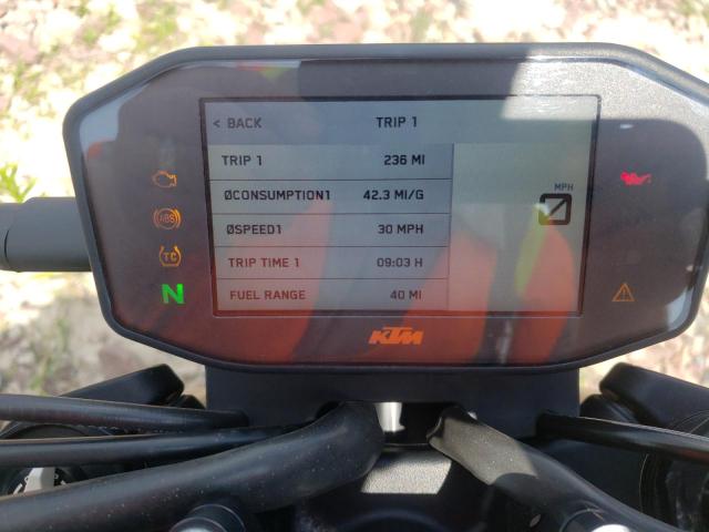 2021 KTM 890 DUKE R VBKTU9405MM810902