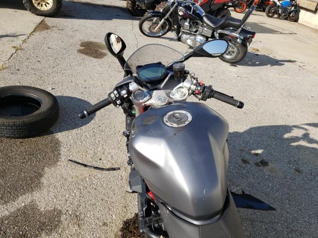 2019 DUCATI SUPERSPORT ZDMVABDSXKB007303