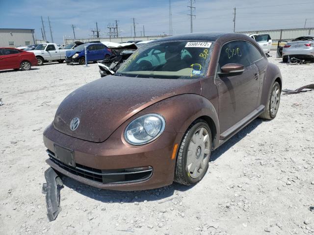 2016 VOLKSWAGEN BEETLE SE 3VWJ07AT1GM634086