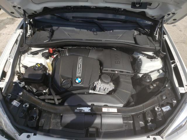 2015 BMW X1 XDRIVE3 WBAVM5C54FVV94521