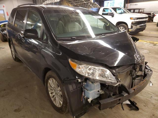 Salvage cars for sale from Copart Wheeling, IL: 2014 Toyota Sienna XLE