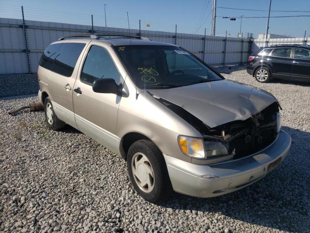 2000 Toyota Sienna LE