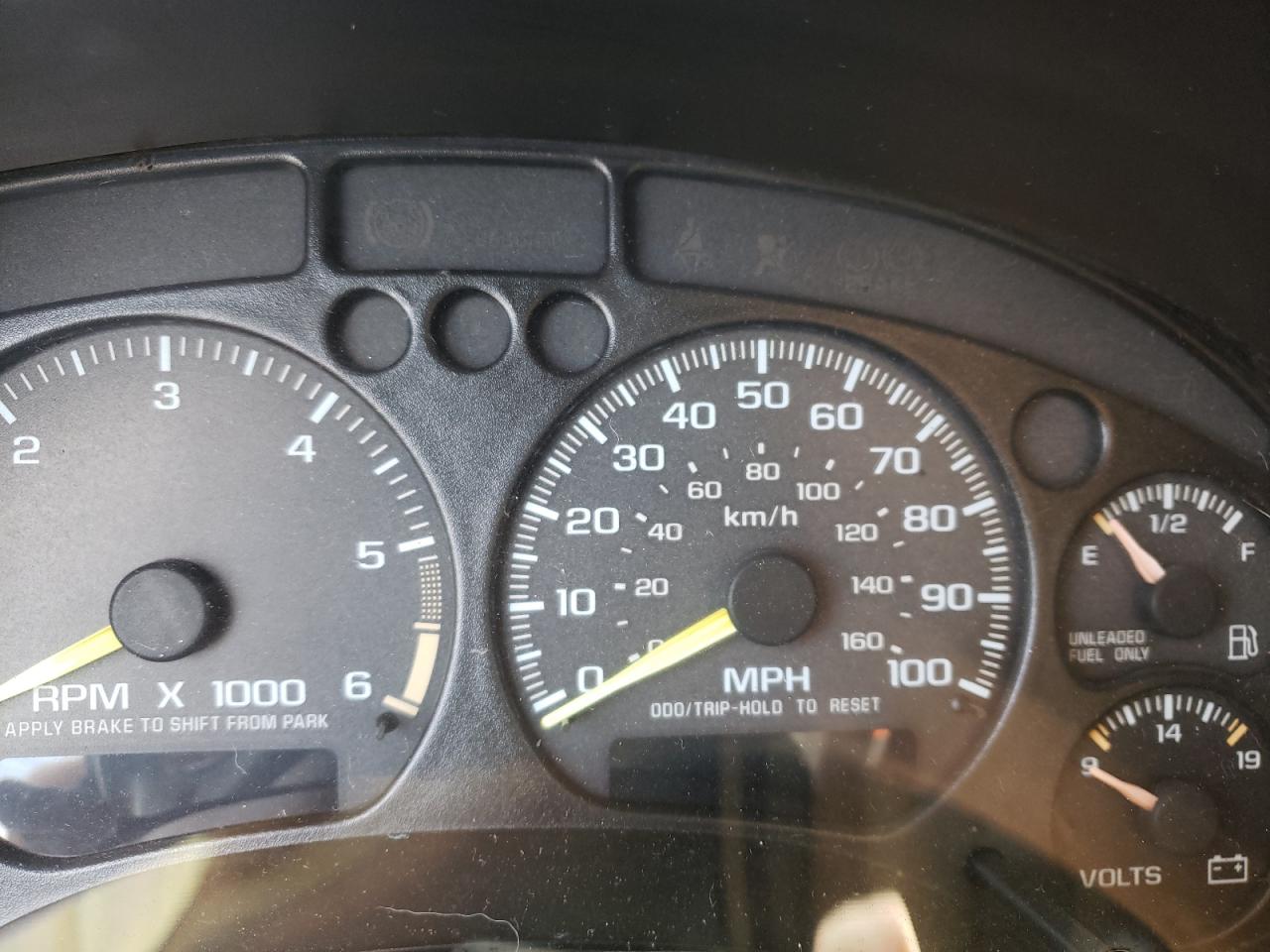 1998 Chevrolet Blazer VIN: 1GNCS13W2W2224713 Lot: 72029663