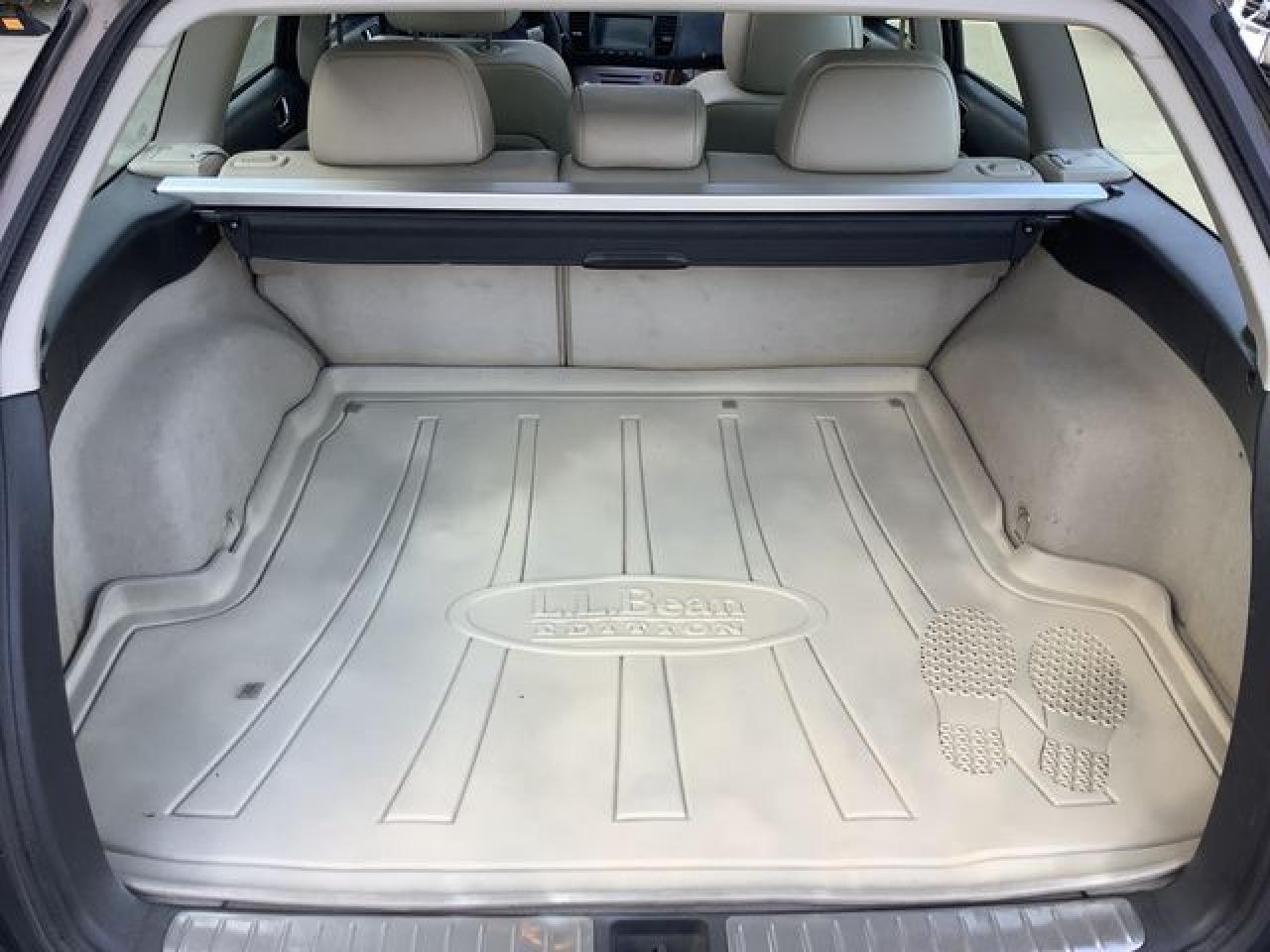 2008 Subaru Outback 3.0R Ll Bean VIN: 4S4BP86C884360735 Lot: 55287732