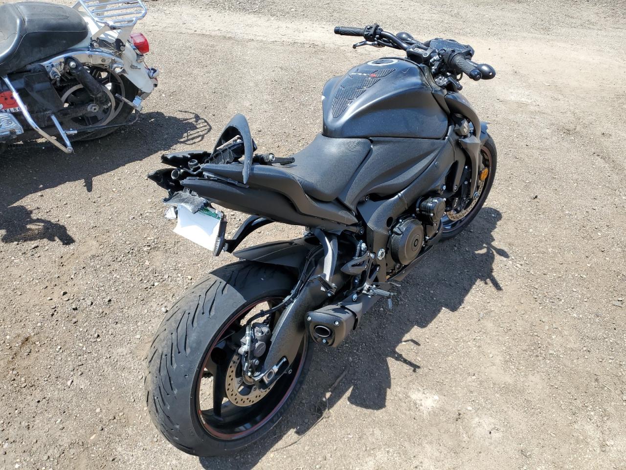 VIN JS1GT7AB0J2101022 2018 SUZUKI GSXS1000 no.4