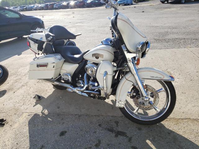 2011 HARLEY-DAVIDSON FLHTCU SHR 1HD1FL415BB679065