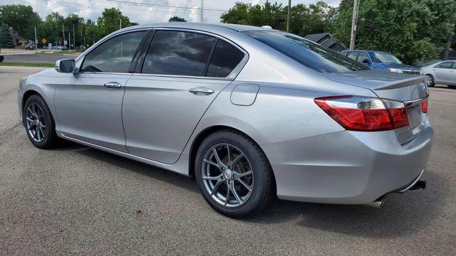 Седани HONDA ACCORD 2013 silve