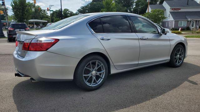 Седани HONDA ACCORD 2013 silve