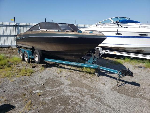 Salvage boats for sale at Cahokia Heights, IL auction: 1992 Four Winds Boat